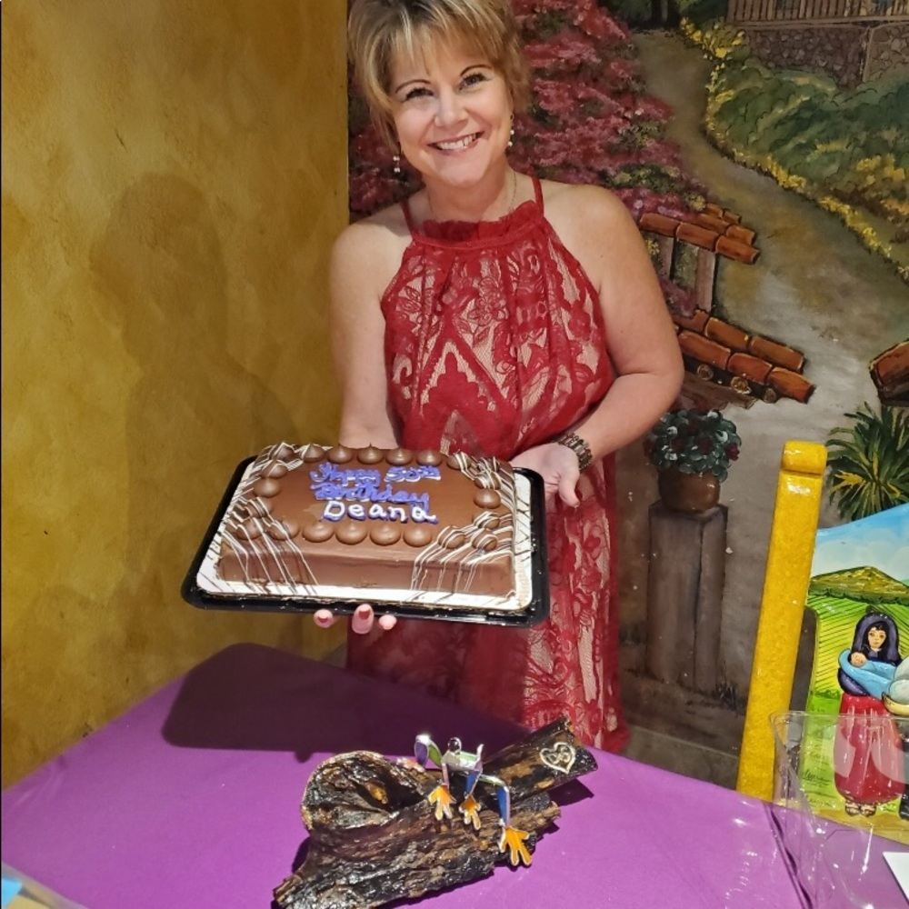 Meet your Posher, Deana